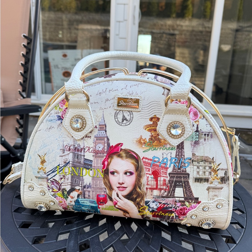 Elegant Cream Cityscape Satchel with wallet